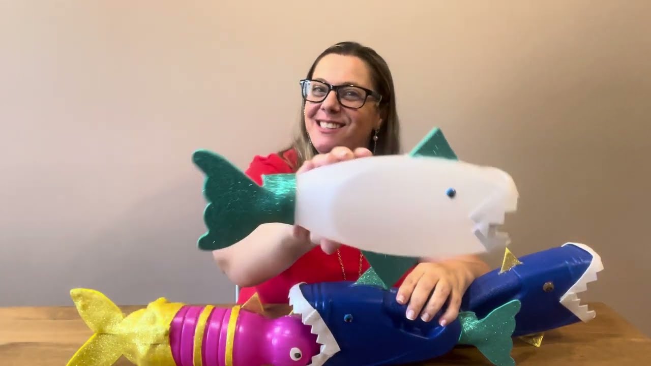 Tutorial: Animais Marinhos reciclados, para uma brincadeira na água.