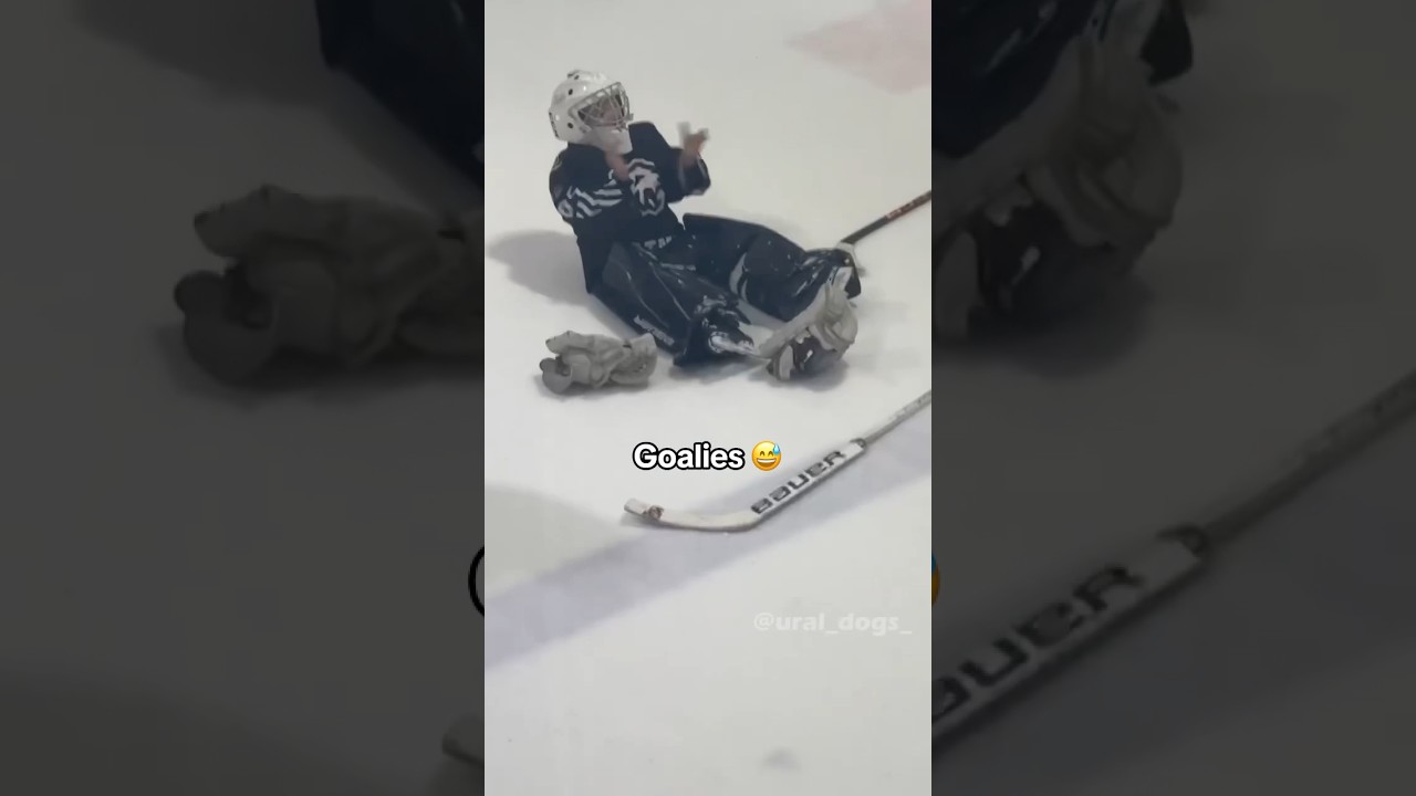 Goalies live in their own world 😅🤣 #hockey #icehockey #nhl #goalie #hockeymemes #shorts #foryou