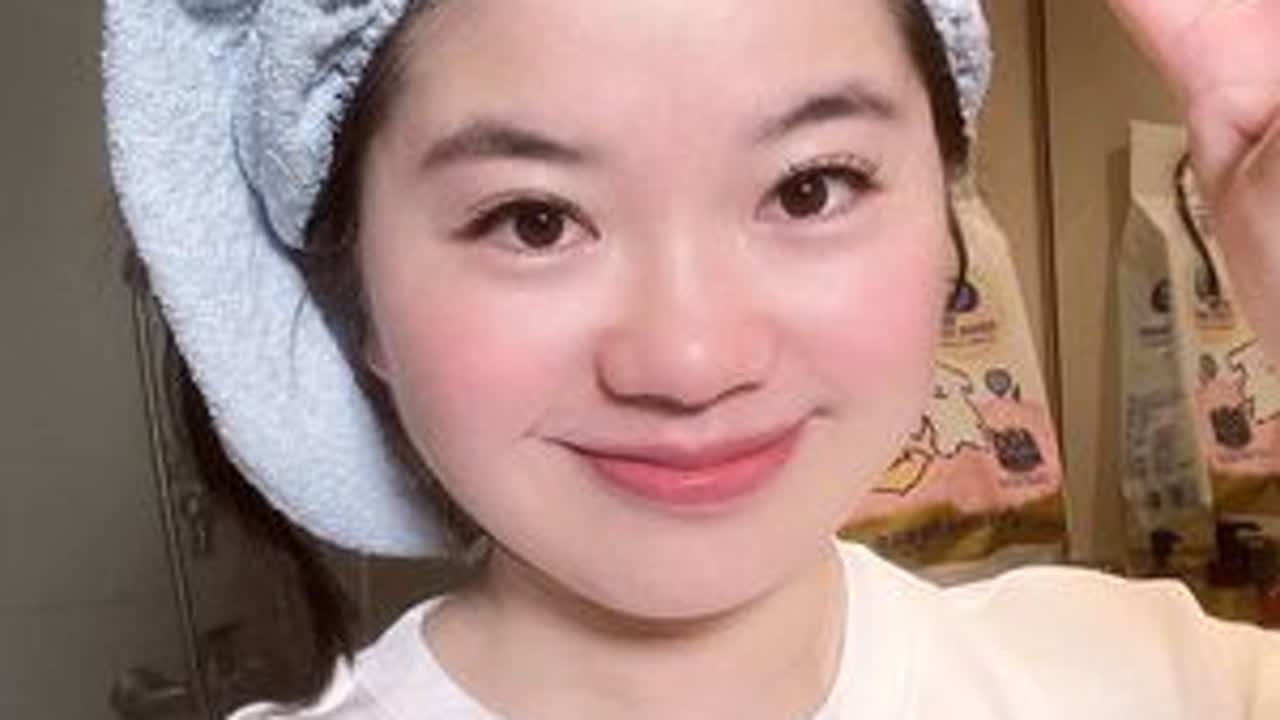 挑战一个月内，把自己养成好皮肤！ 又是一条长视频哈姐妹们，好皮肤的养成真的就是用干净的产品，简单的手法，持续的坚持，吃的干净用的干净，一定是核心，如果能搭配运动那就更好啦#好皮肤养出来 #吉祥果爱美丽