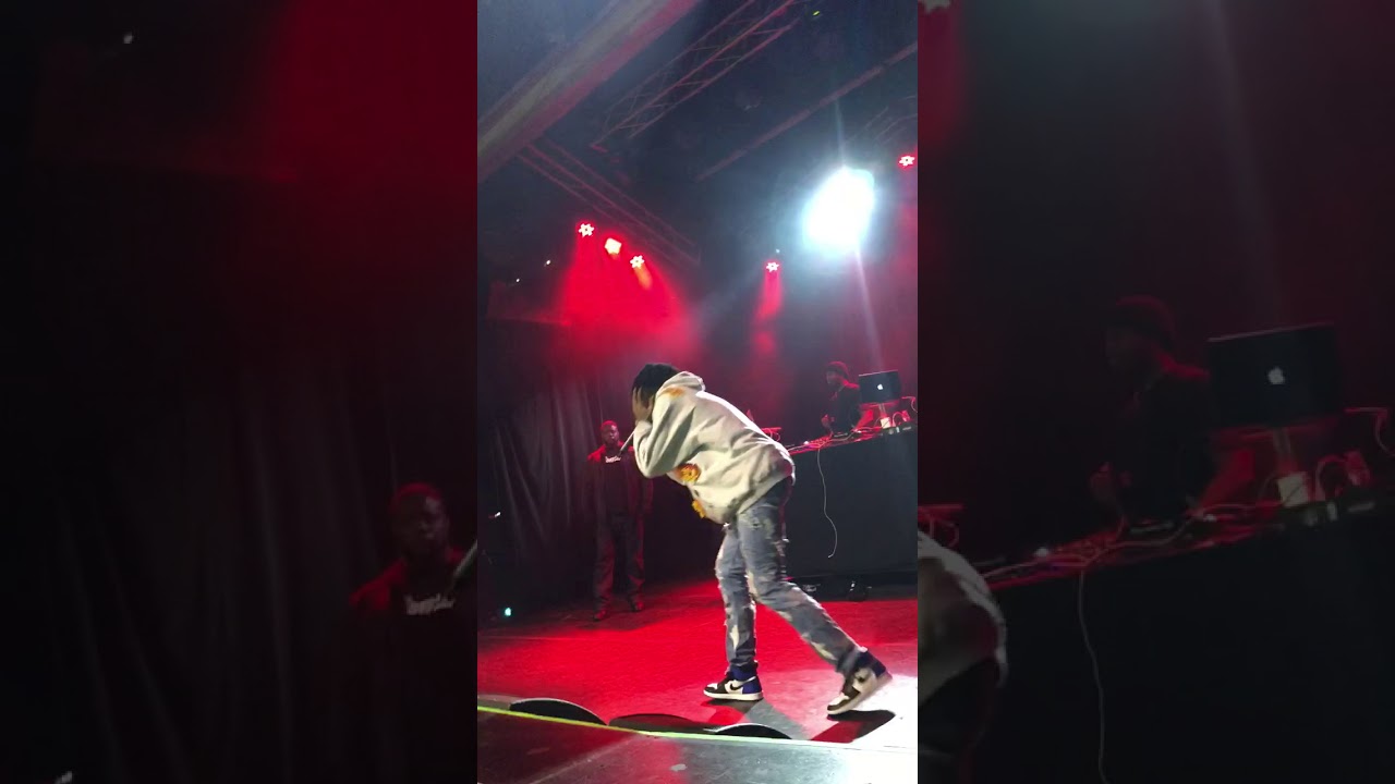 Playboi Carti - Dothatshit! (Live)