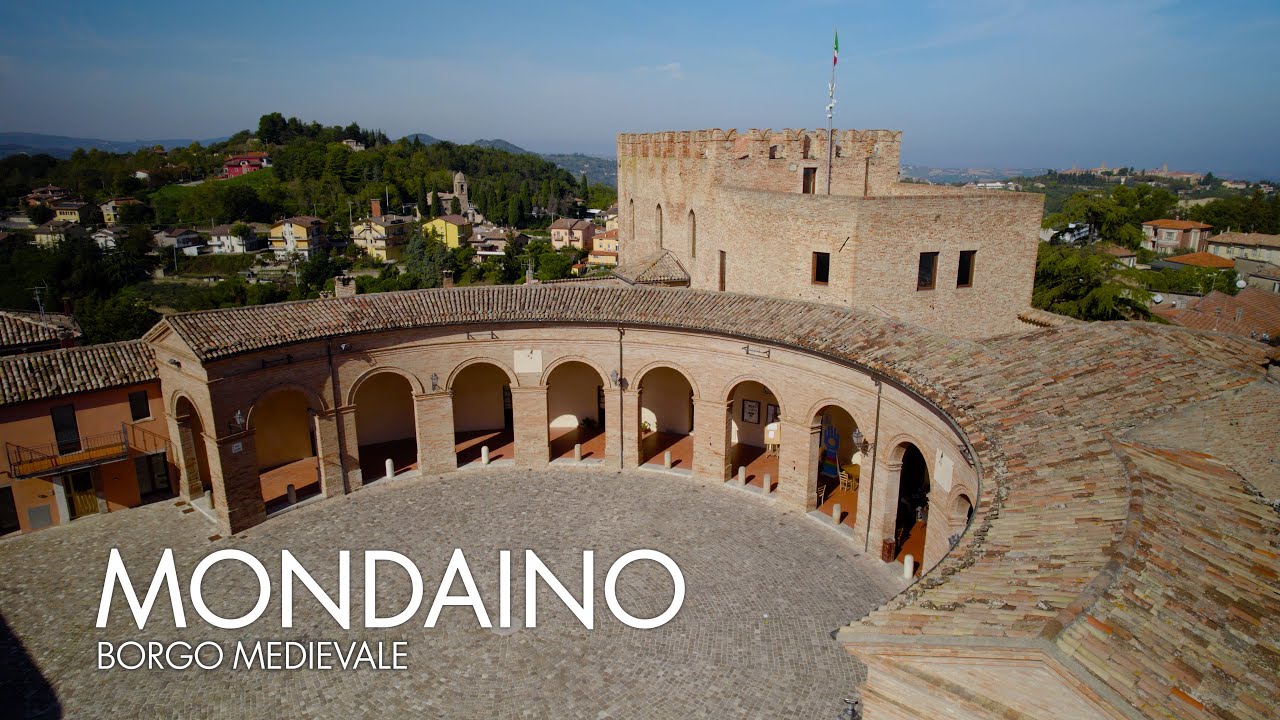 IL CASTELLO MONDAINO  RN.