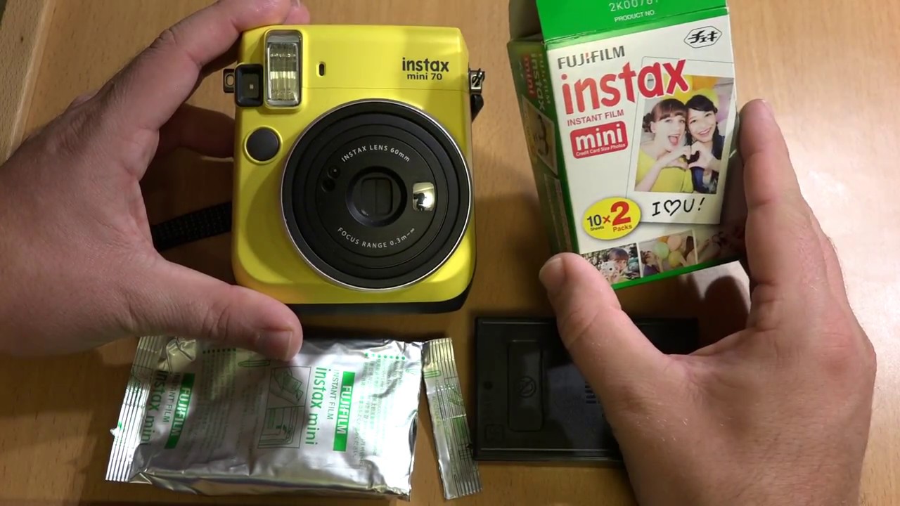 How to change film in Fujifilm Instax Mini 70