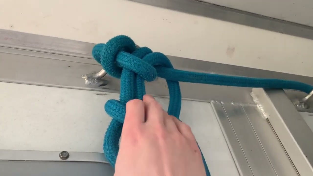 Trailer Loading Tips to Safely Tie Your Horse