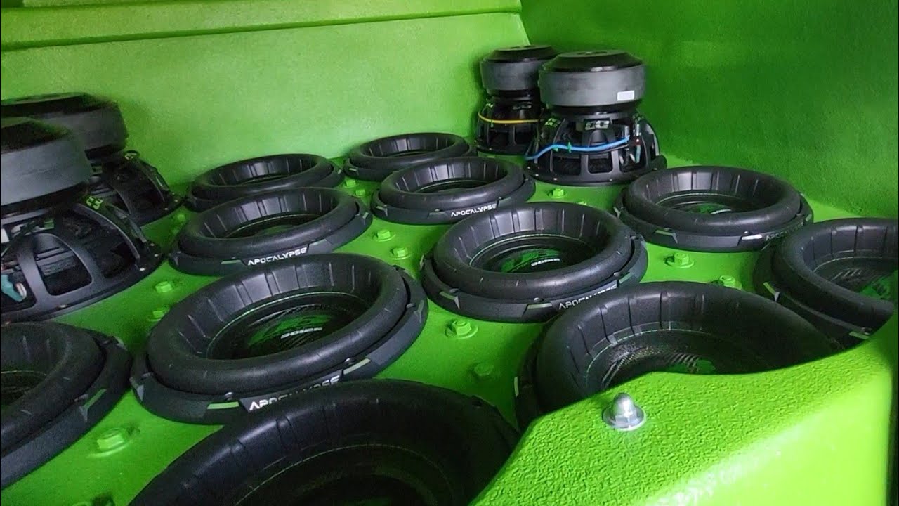 VW Caddy Car Audio #7 16 sztuk 12 calowych subwooferów ruszyło
