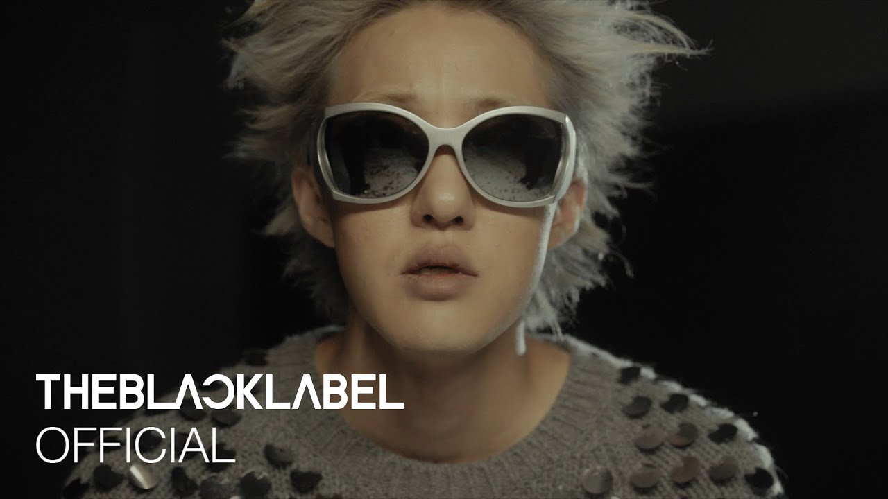Zion.T - '선물을 고르며(A Gift!)’ M/V