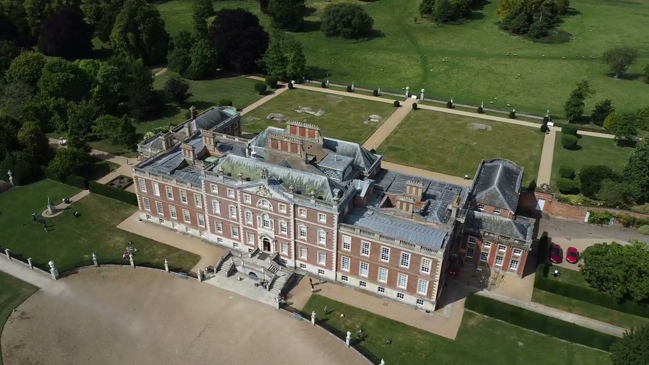 Wimpole Hall and Wimpole Estate - one of the most beautiful National Trust places in UK
