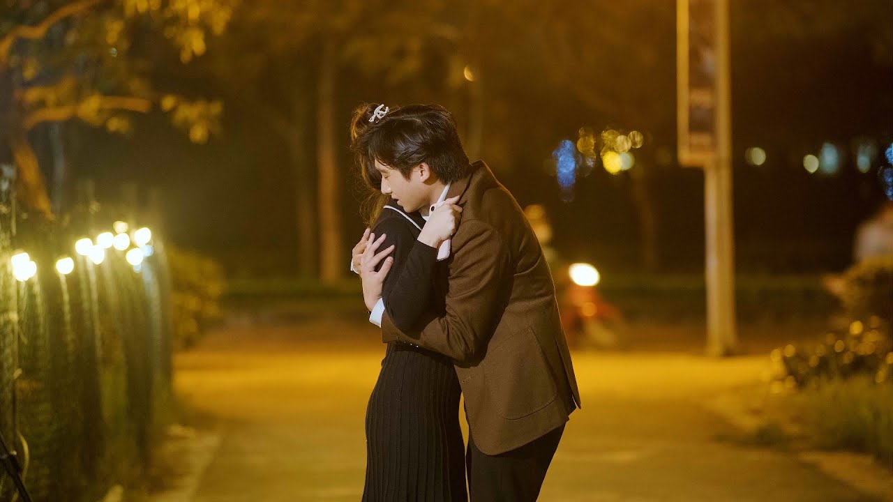 Vợ Chủ Tịch Ghen Bóng Gió Làm Lao Công Rình Chồng - Đừng Coi Thường Người Khác  - Tập 544