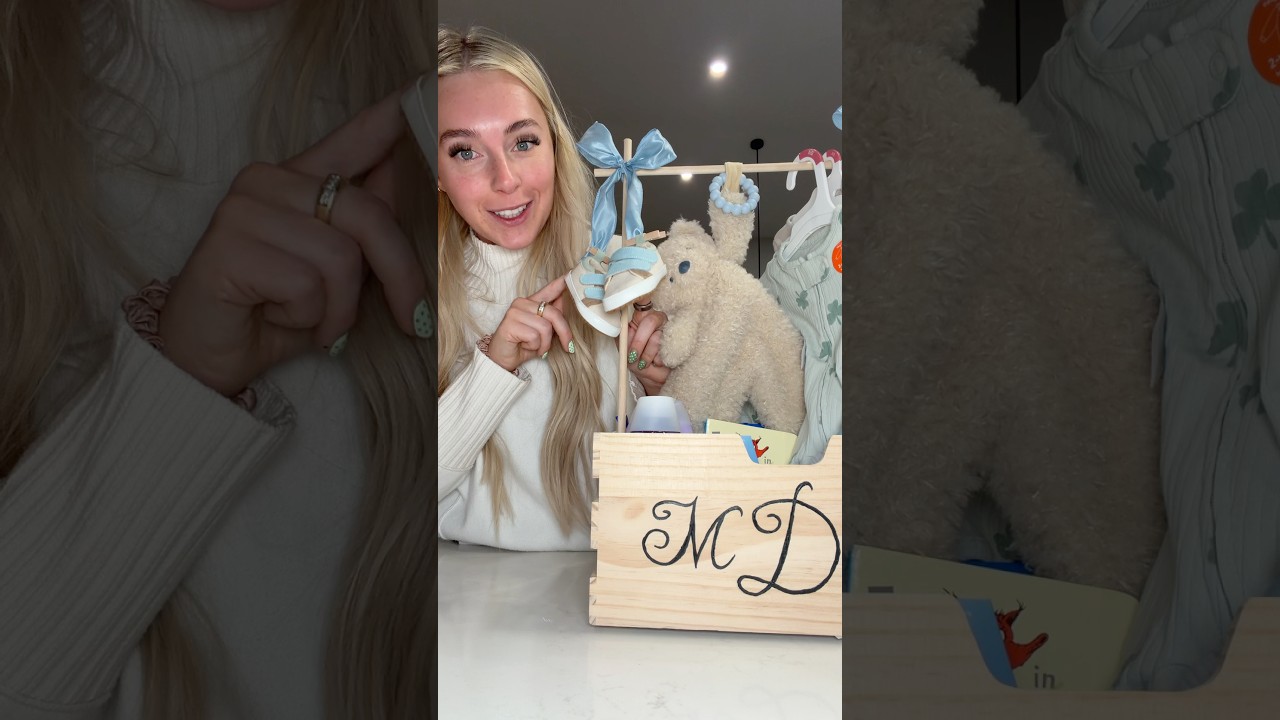 My friend group just grew by +1 🥹🫶🏻💙🦕 #diy #babyshower #craft making a boy baby basket