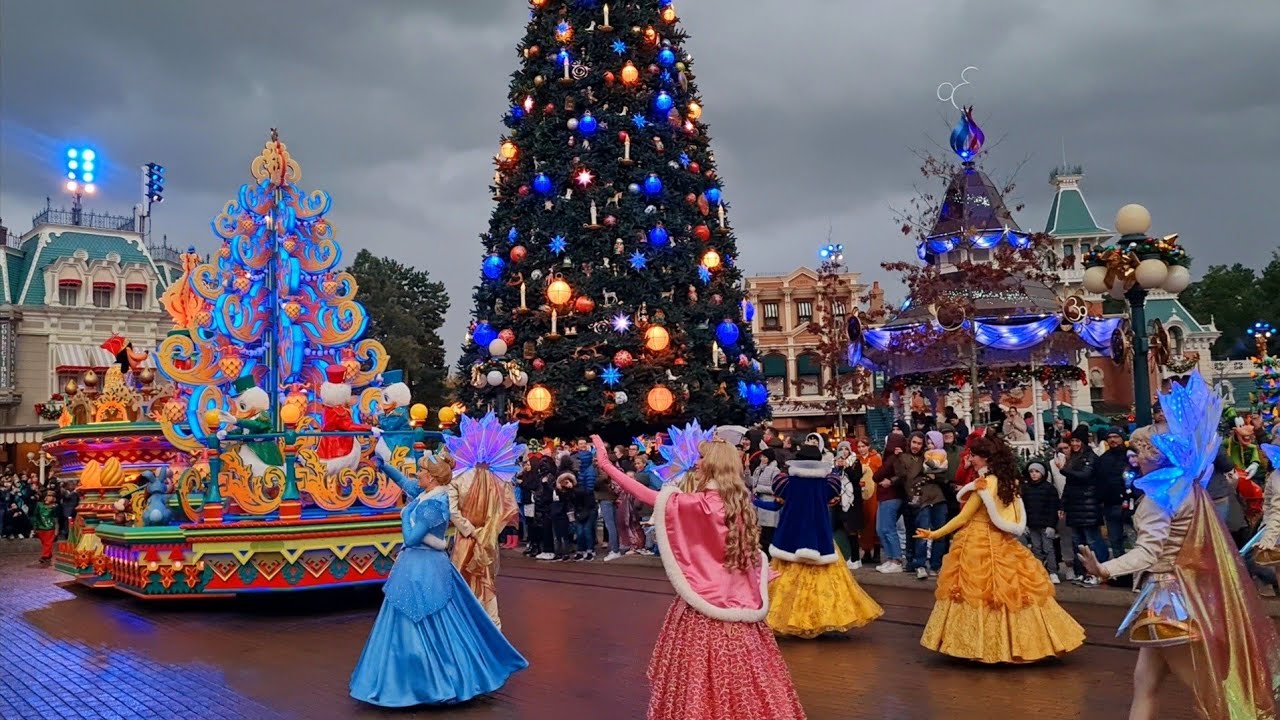 Mickey's Dazzling Christmas Parade , Disneyland Paris, 18th November 2022, at the Christmas Tree