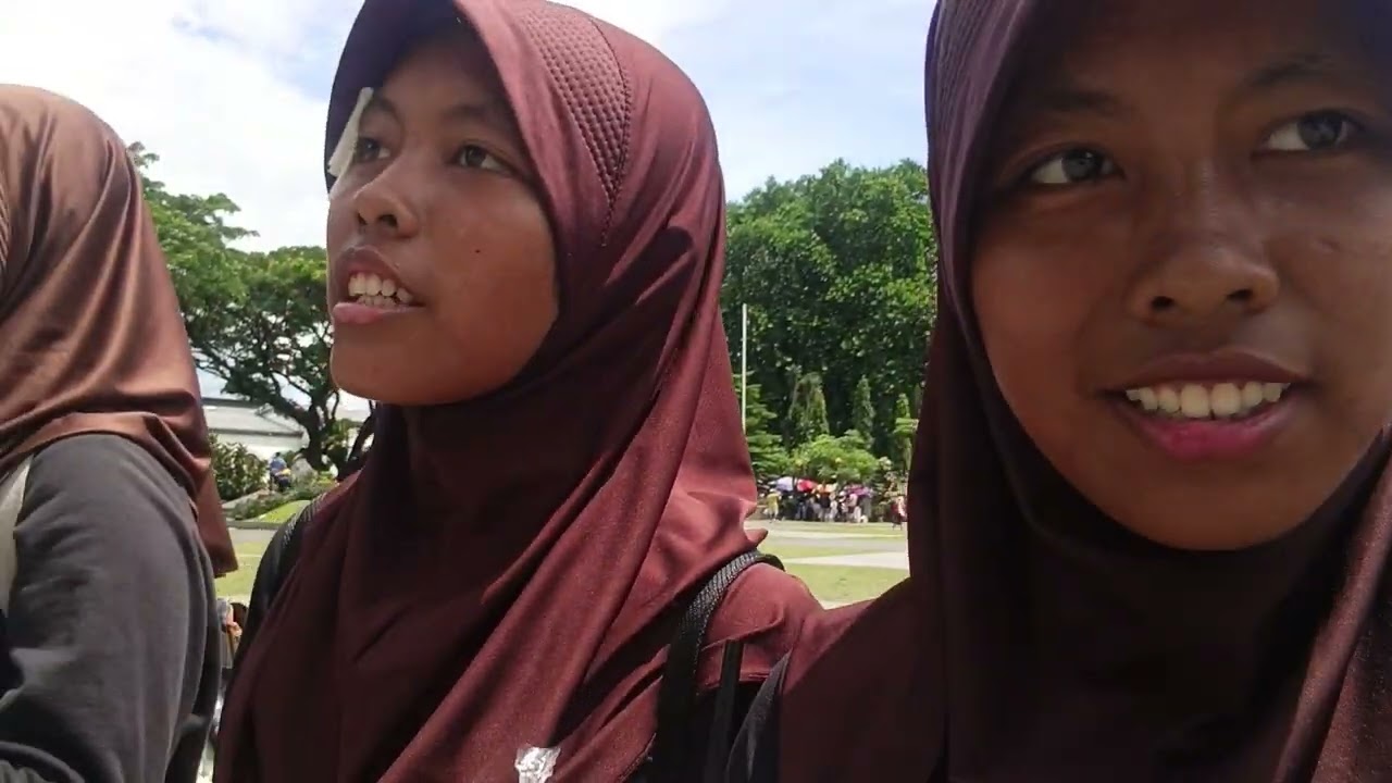 JALAN-JALAN DI ALUN-ALUN KOTA BOGOR. SERU ABIS! 