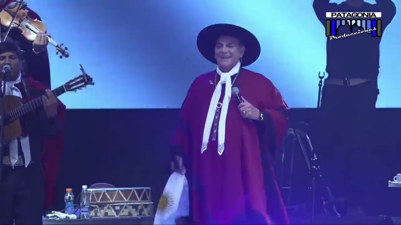 MUCHACHOS, AHORA NOS VOLVIMOS A ILUSIONAR - CHAQUEÑO PALAVECINO (Versión Campera)