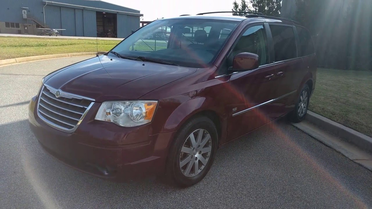 2009 Chrysler Town & Country Touring