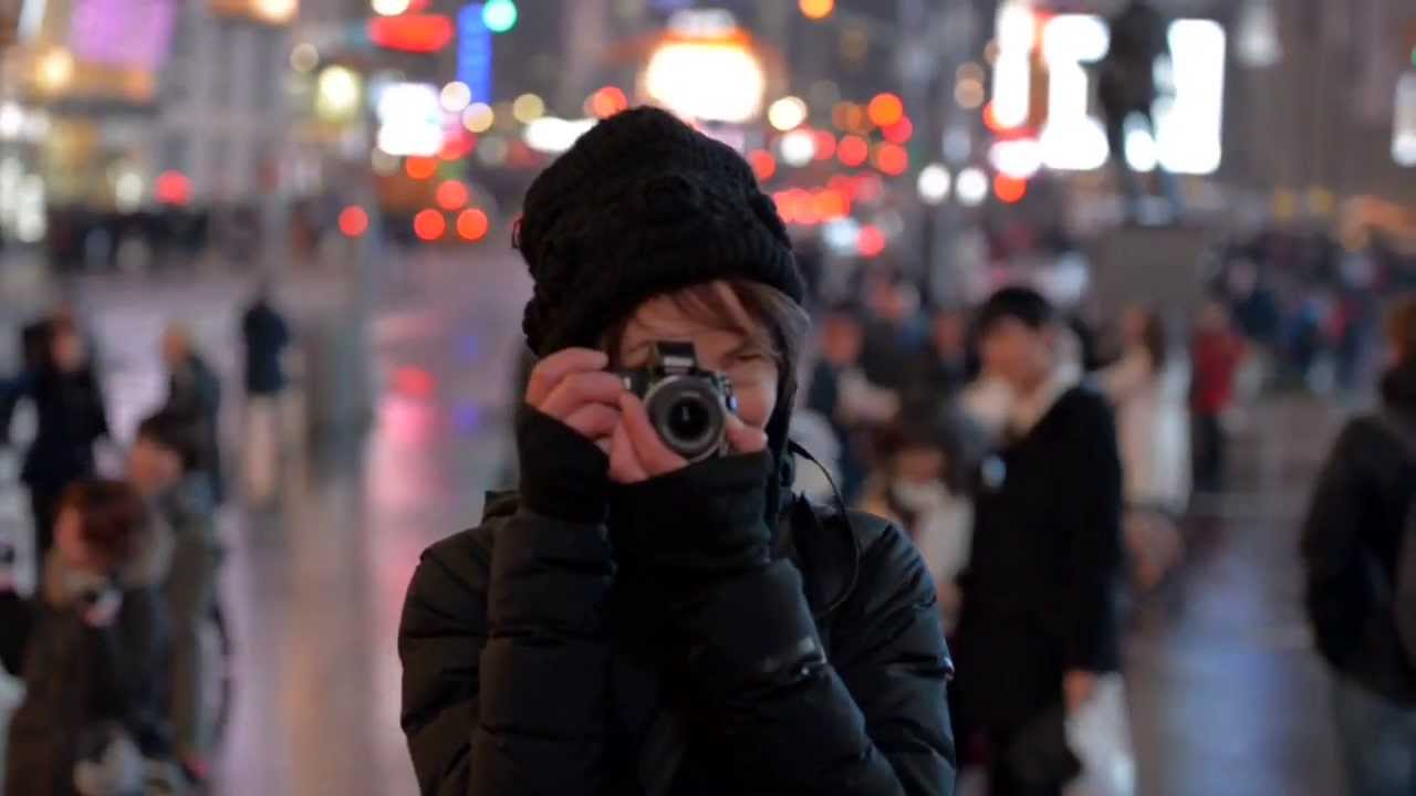 Nikon 1 V2 Speed Project - Street Photography - Nina Berman_SHORT