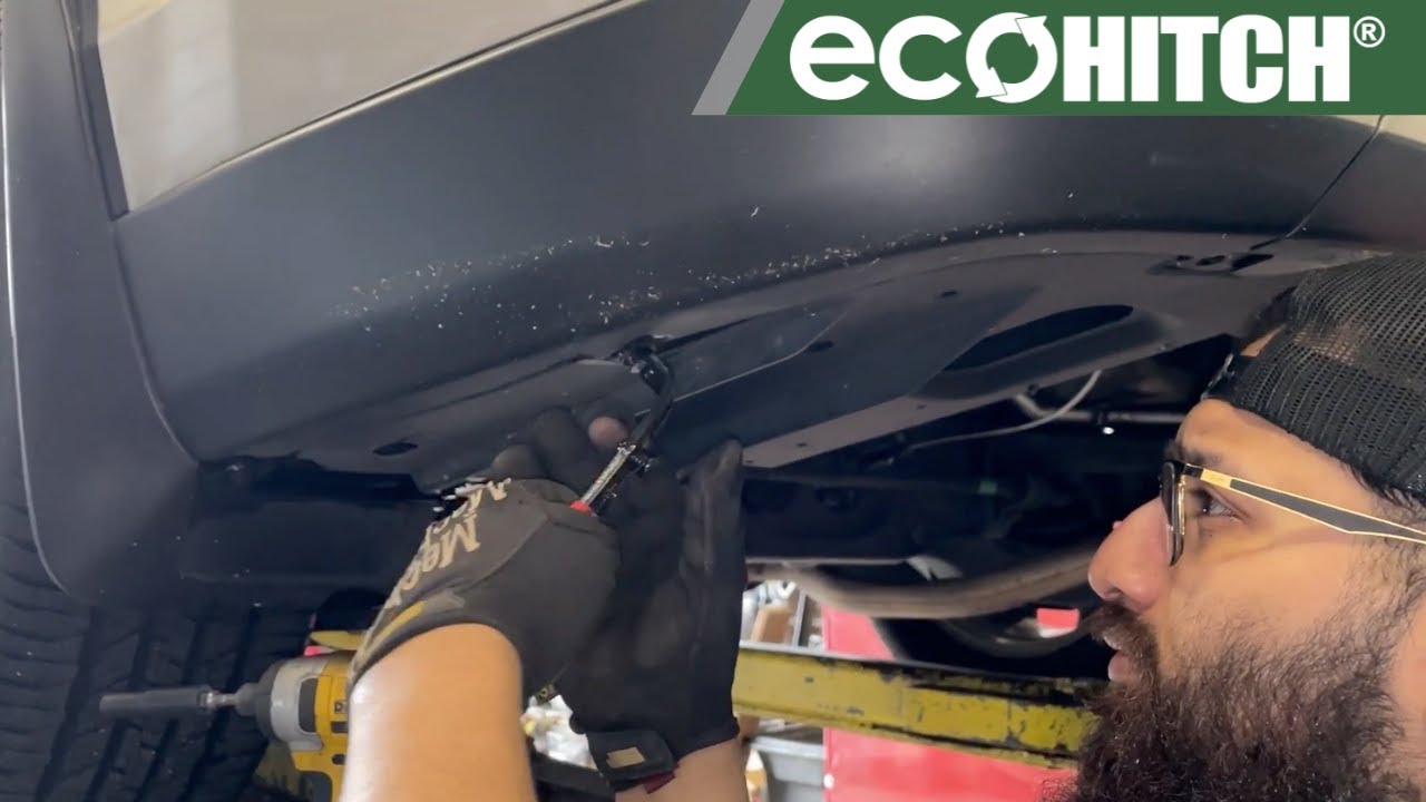 How to Install Toyota Highlander tow hitch by EcoHitch&reg; | X7250