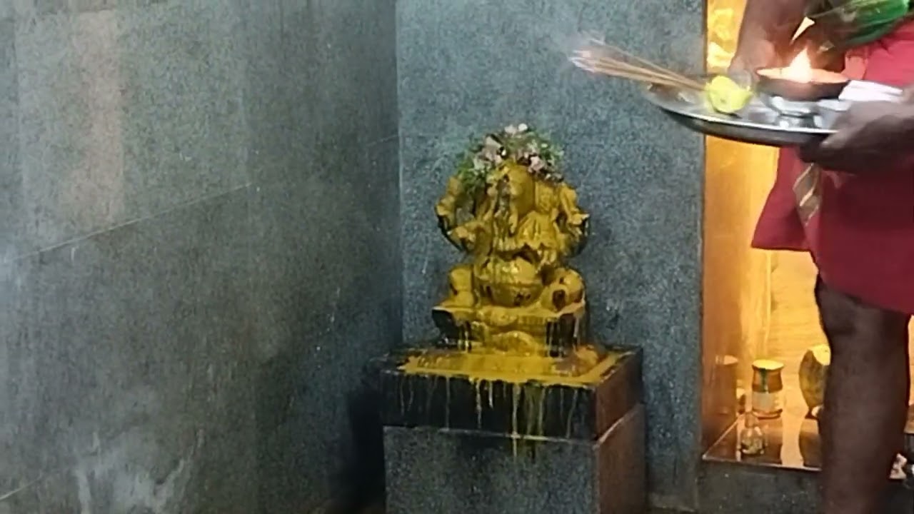 PERUNDURAI KOTTAI SRI MARIYAMMAN & MUNIYAPPAN KOVIL PONGAL POO CHAATTUM VIZHA--3-10-23...PART-1