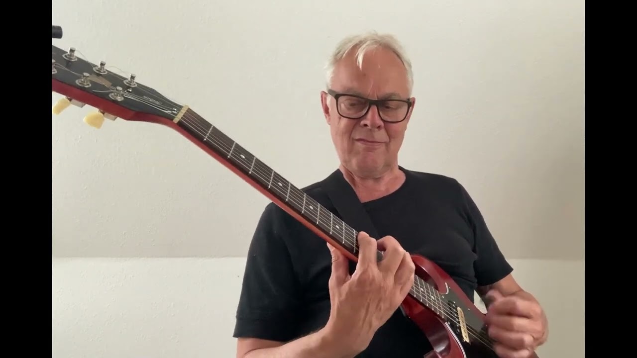 How Deep Is The Ocean, Solo guitar by Uffe Steen