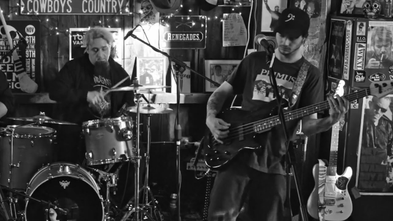 DANK SINATRA - Big Sleep (LIVE AT PEMBROKE CITY LIMITS)