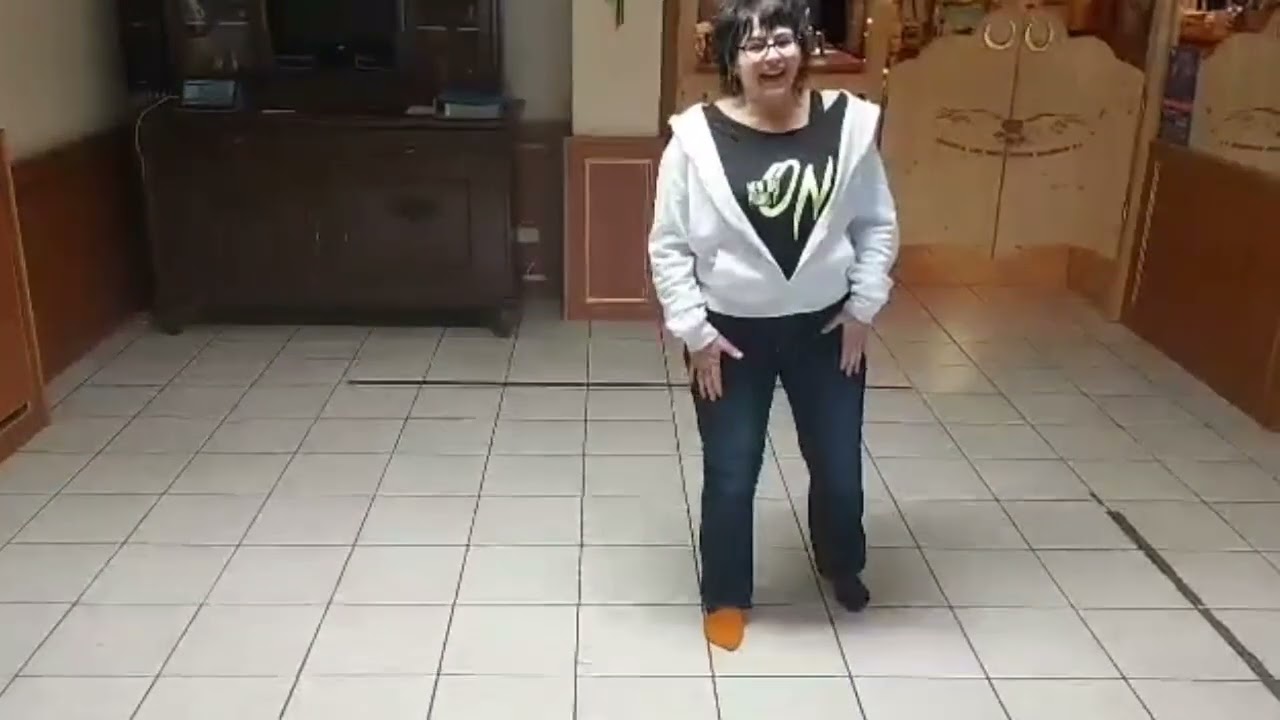 Devil in A Dress - Line Dance - Teach & Demo Deutsch