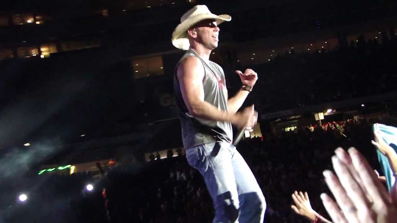 Kenny Chesney - Young