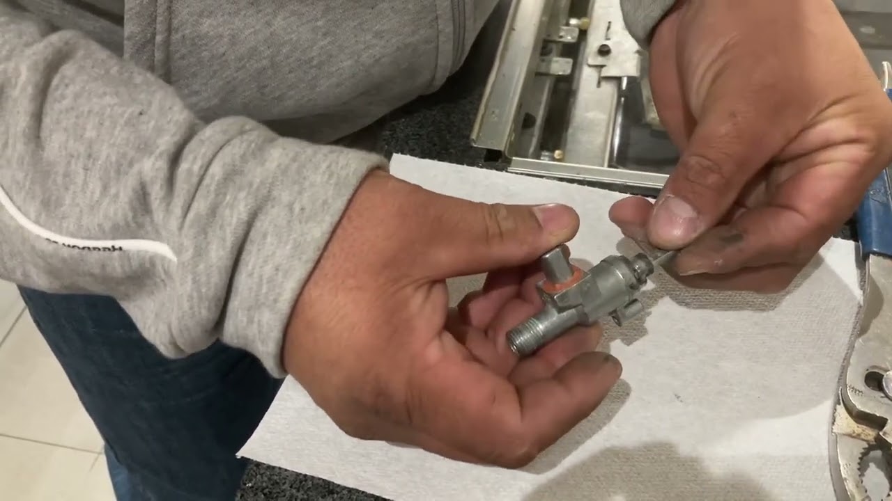 Como REPARAR fuga de GAS en ESTUFA…