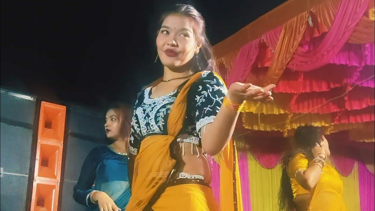 चुलबुली चुलबुली लड़की का डांस वीडियो बालापुर आर्केस्ट्रा यदुवंशी डीजे पर 