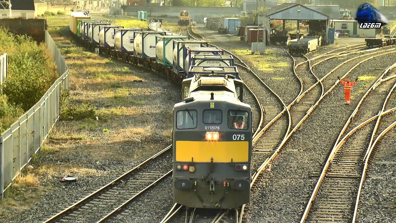 🚂 Irish Class 071 075 Locomotive & IWT Intermodal Train in Dublin Port - 23 October 2024