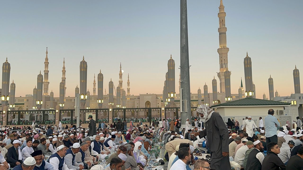 أذان المغرب وسفر الصائمين/ لحظة تنسيك كل الدنيا