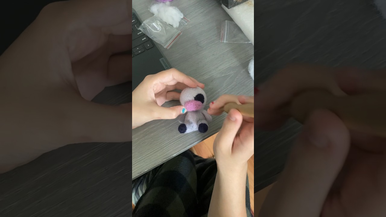 Felting a blueberry cow! 🫐🐮     { #needlefelting #cow }