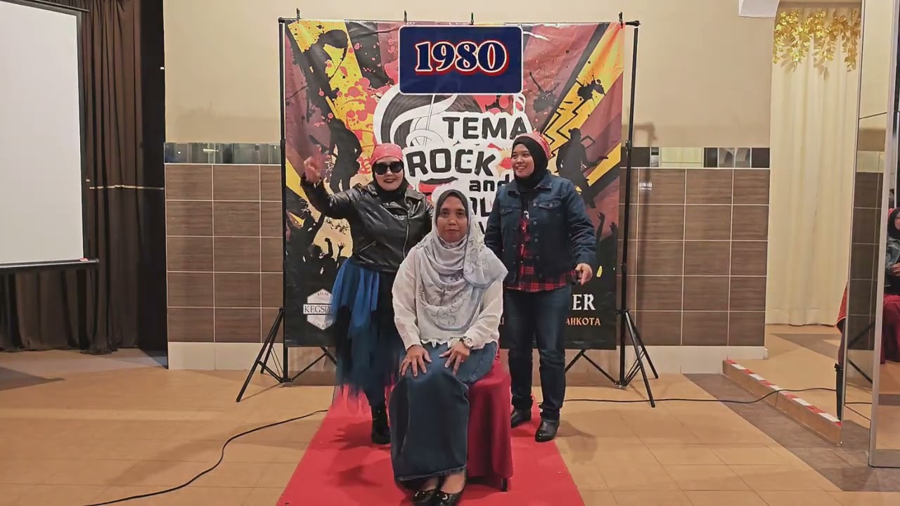 Trend: Age Challenge With Fellow Dalarama Teachers