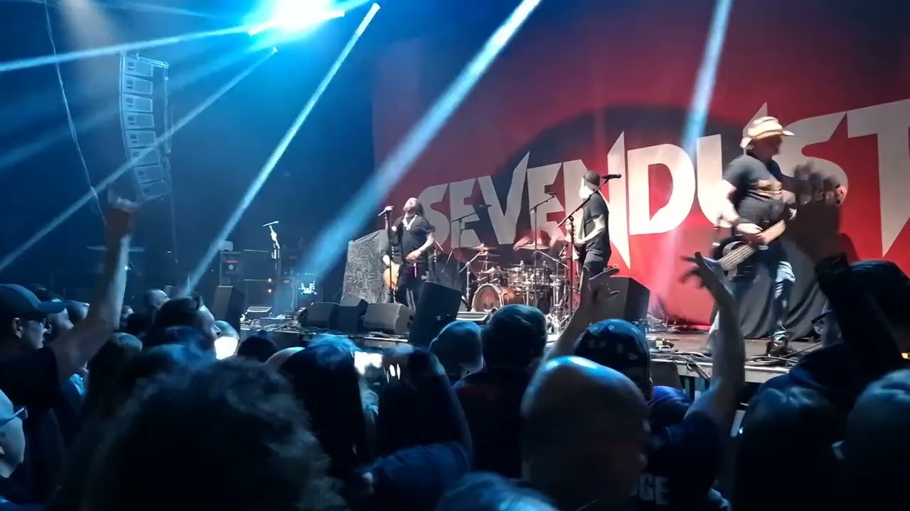 Sevendust - Black / Denial (Live, Berlin, Columbiahalle, 25.01.26)