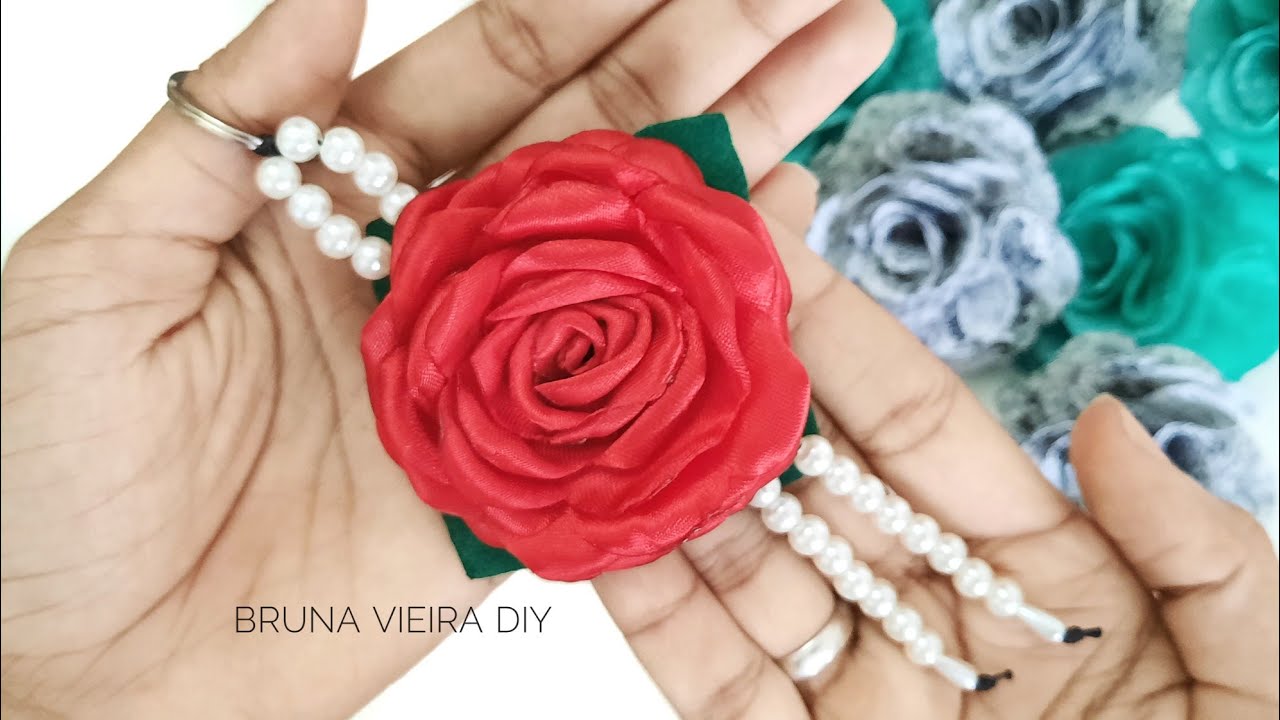 Ideia fácil de lembrancinha: Chaveiro com flor de tecido para o dia das mães! 🌺 🥰