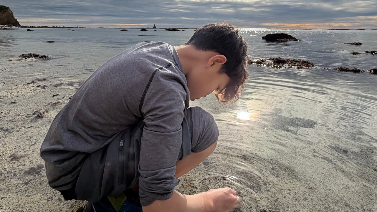 Exploring Fitzgerald Marine Reserve with friends during Low Tide Moss Beach California￼