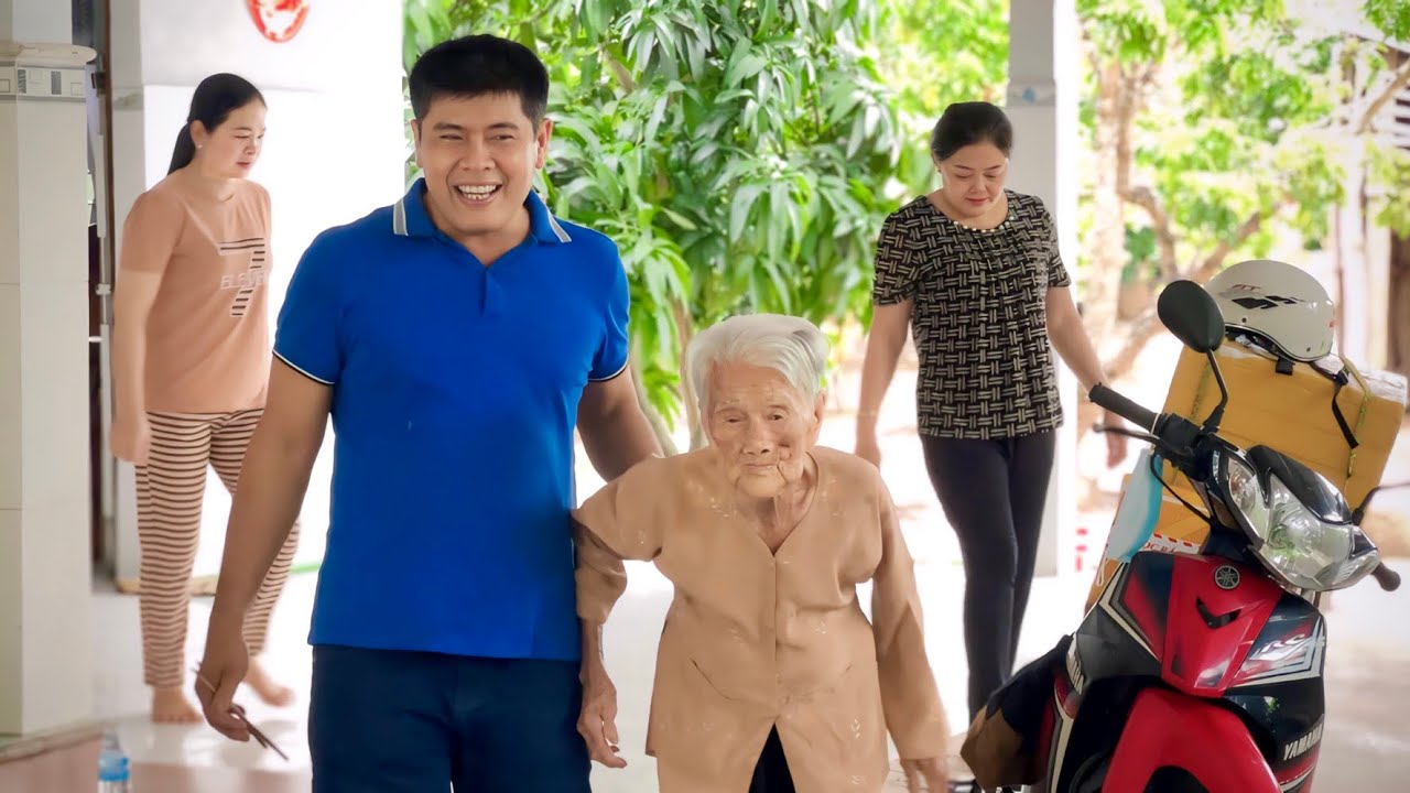 Phượng Của Bà Cồ Còn Ở Chơi Cùng Cô 4 Và Cô 5 Nấu Cơm Chiều Kể Lại Chuyện Xưa | Tập 728