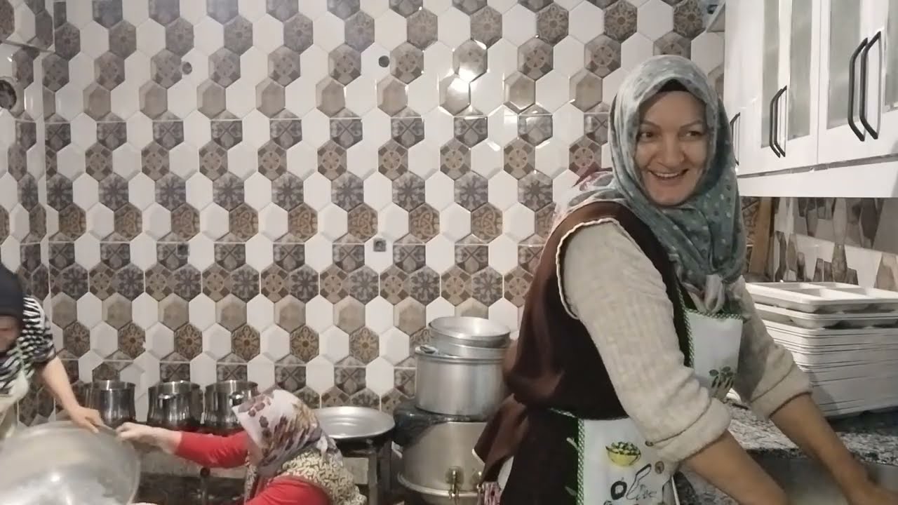 İFTARDAN SONRA EL BİRLİĞİYLE AŞEVİNDE İŞLERİ TAMAMLADIK👍
