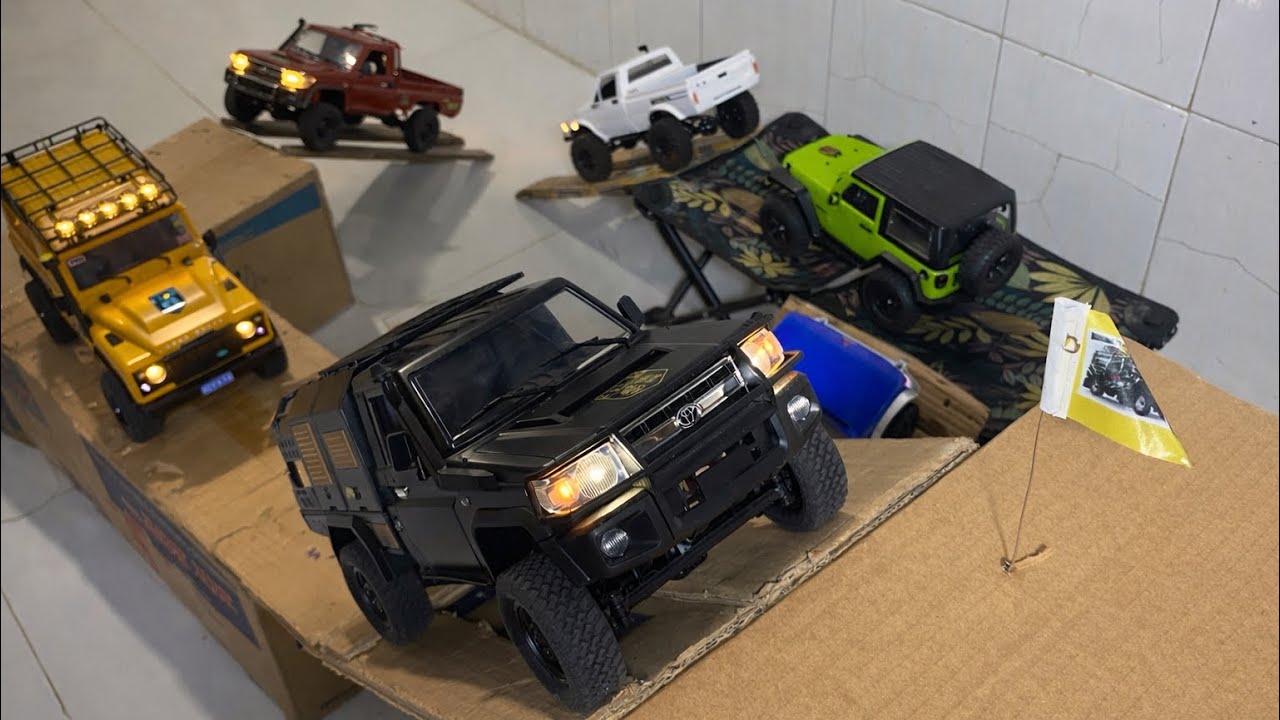 RC Crawler Cardboard Climbing || Which One RC Car Reaches the Top?