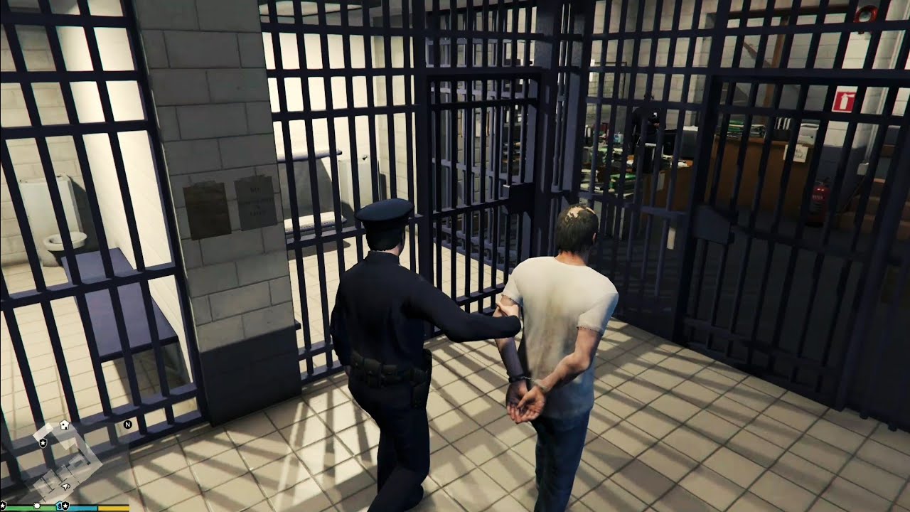 GTA V : Trevor Arrested by Michael cop for bank robbery Playing GTA 5 As A Police Officer in GTA 5