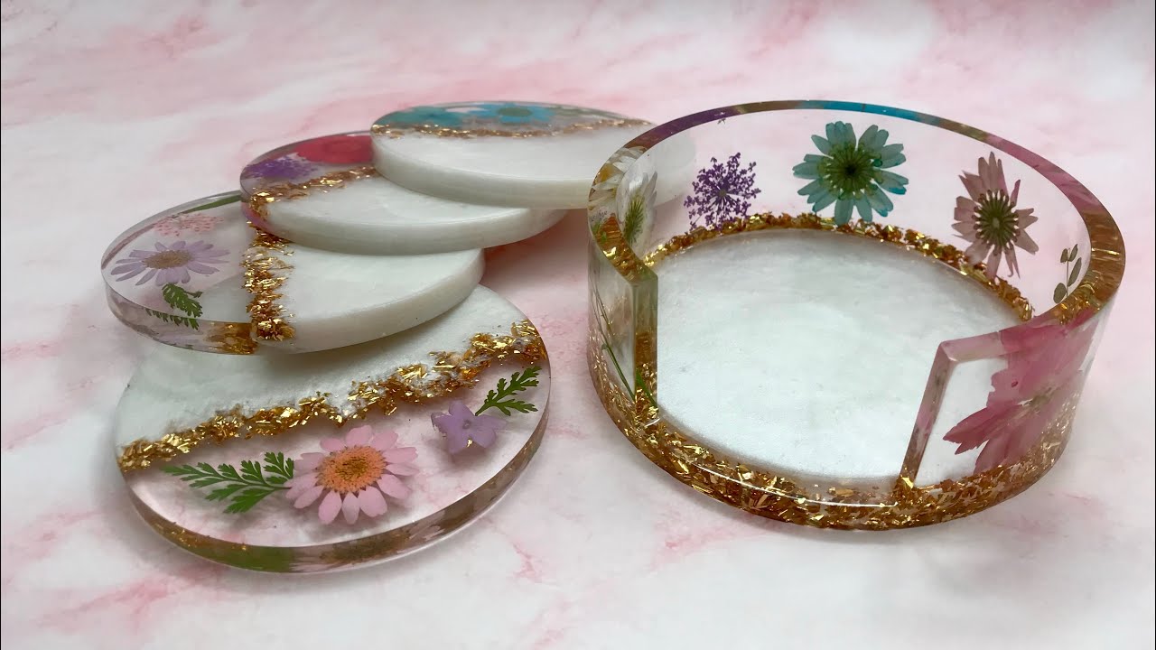 Resin coaster and coaster holder with pressed flowers
