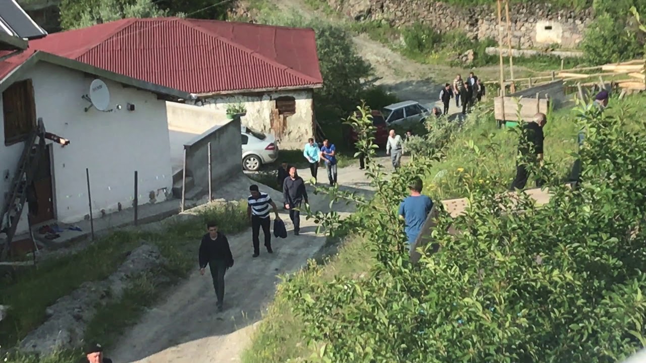 ILISILIK KÖYÜ 2017 Ramazan Bayramı Öncesi Mezarlık Ziyaretine Gidiş
