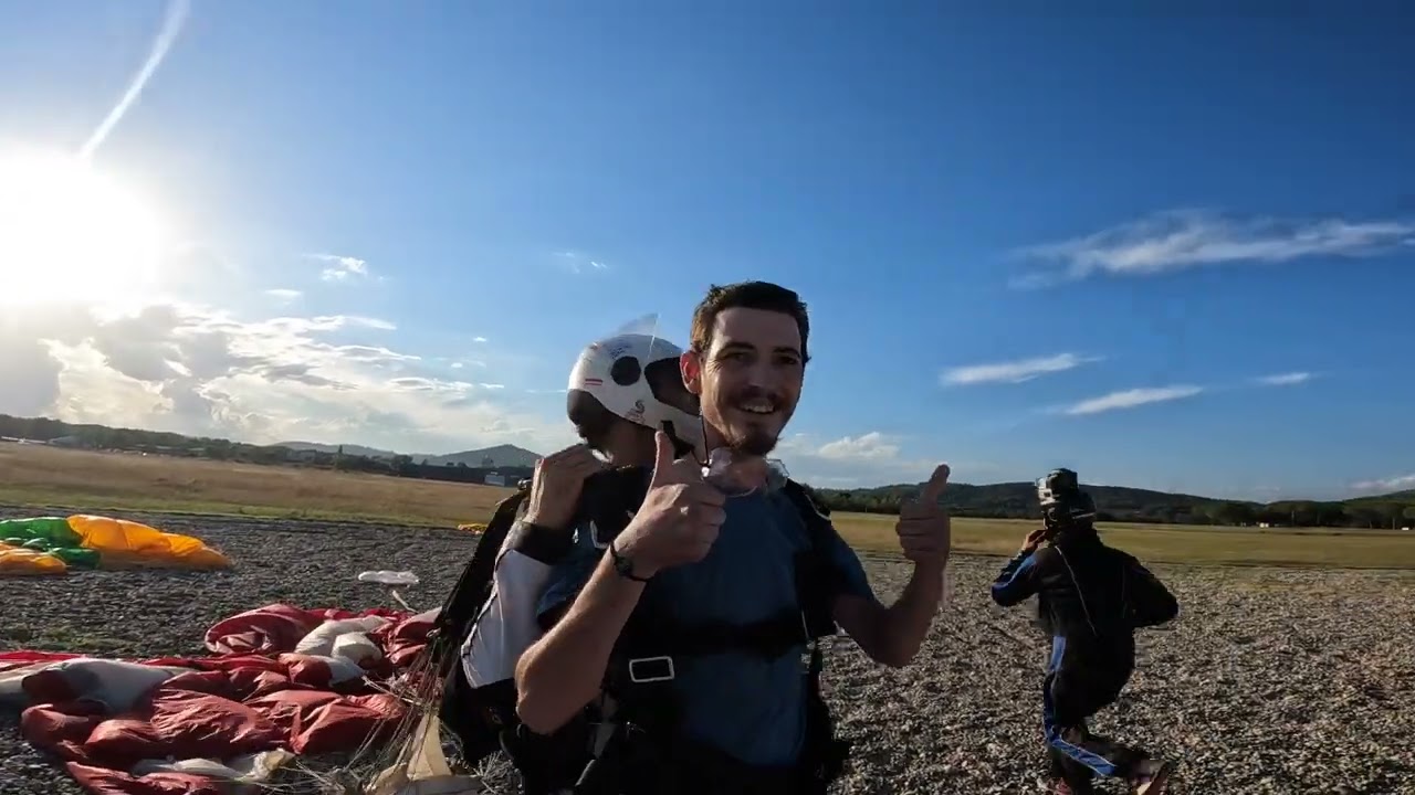 1er saut en parachute au Luc dans le Var