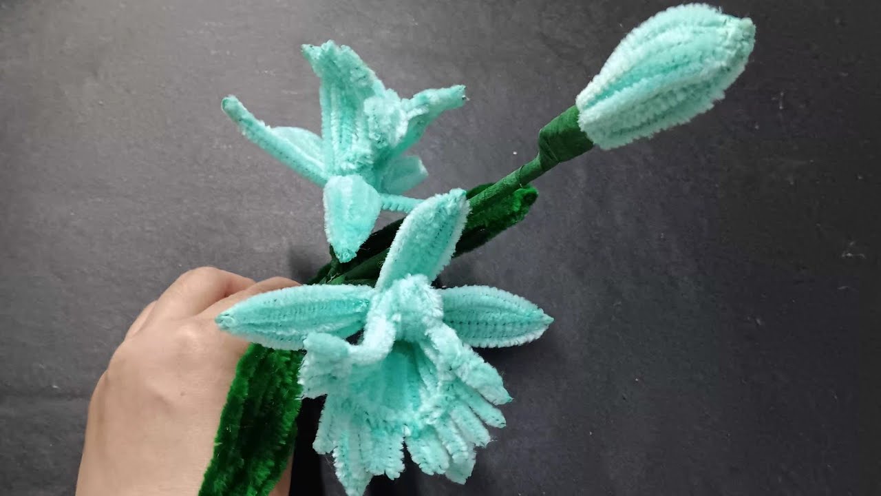 DIY || HOW TO MAKE AN VANILI ORCHID FLOWERS USING PIPE CLEANER 