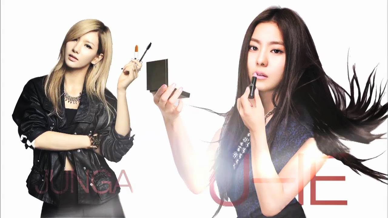 After School's Beauty Bible - Bare skin make-up vs Blooming make-up