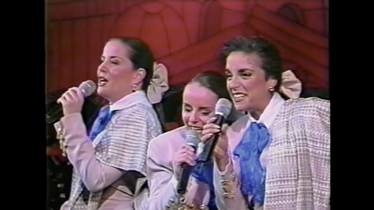 Pandora. Siempre en Domingo. Disco: Hace Tres Noches Apenas.