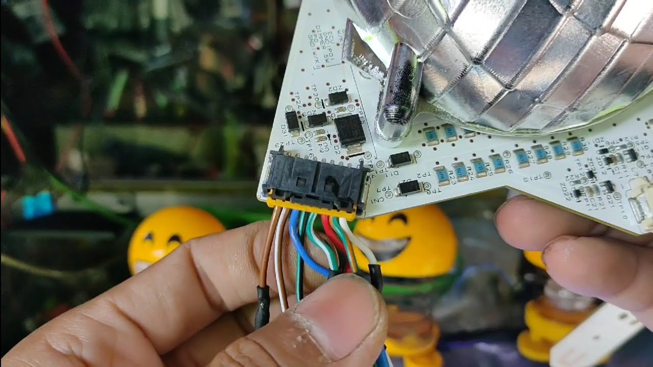 jalur kabel di PCB reflektor Vario LED new😁🙏🤗😍(hanya document dan inspirasi saja)