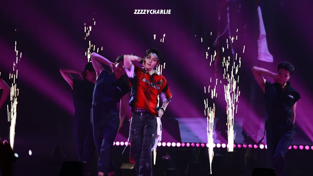 [4K] 250802 Hou Minghao dancing on 'Whiplash' by aespa at the 2025 birthday meet & greet