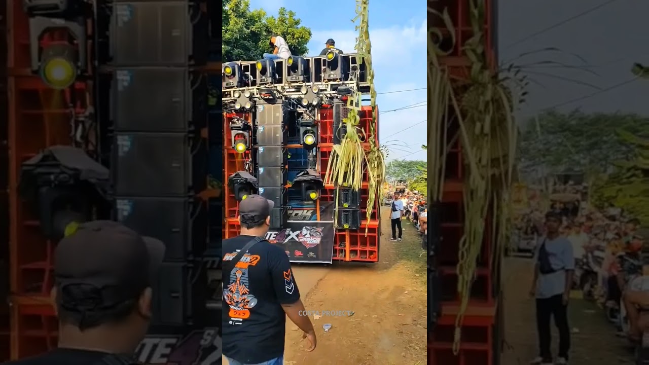 Karnaval Jepara Brewog Audio Blitar. Maskot nya Brewog