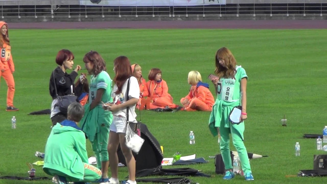 20130903 A-PINK BoMi & NaEun & NamJoo & HaYoung @ Idol Sports Athletics Championships