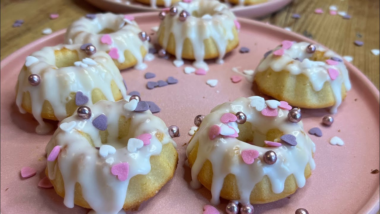 Zitronen-Buttermilch- Minigugelhupf passend zum Valentinstag💕