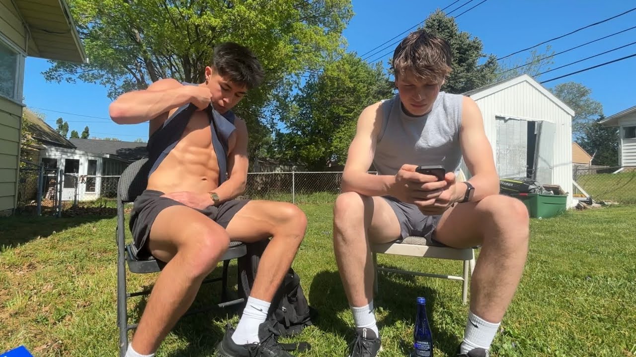 pov: you're a 17 year old wannabe fitness influencer