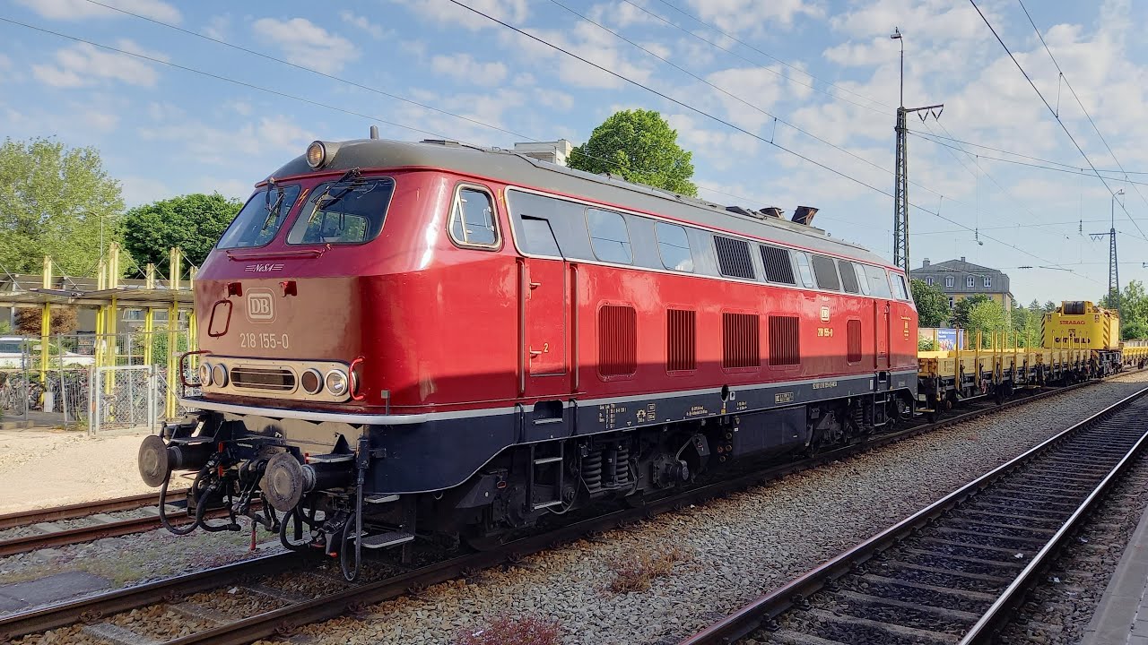 Bahnhof Traunstein mit BR 218 155, Flirt 3, BR 101,...