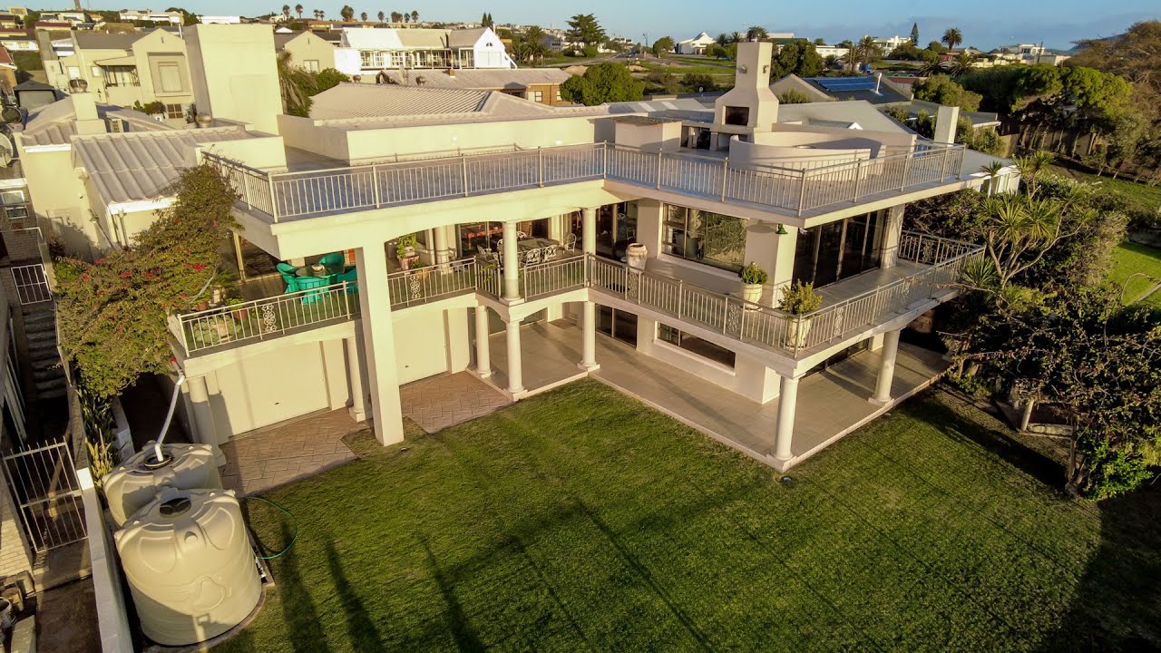 6+ bedroom House for For Sale | Langebaan Central